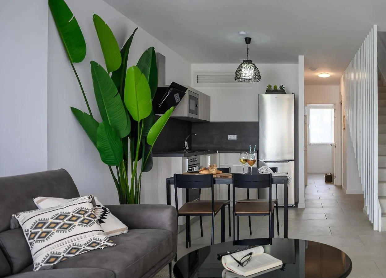Pachamama House-Near The Beach, Fast Wifi, Air-Con And Sat Tv Playa Blanca  0*, Playa Blanca (Lanzarote) Spain