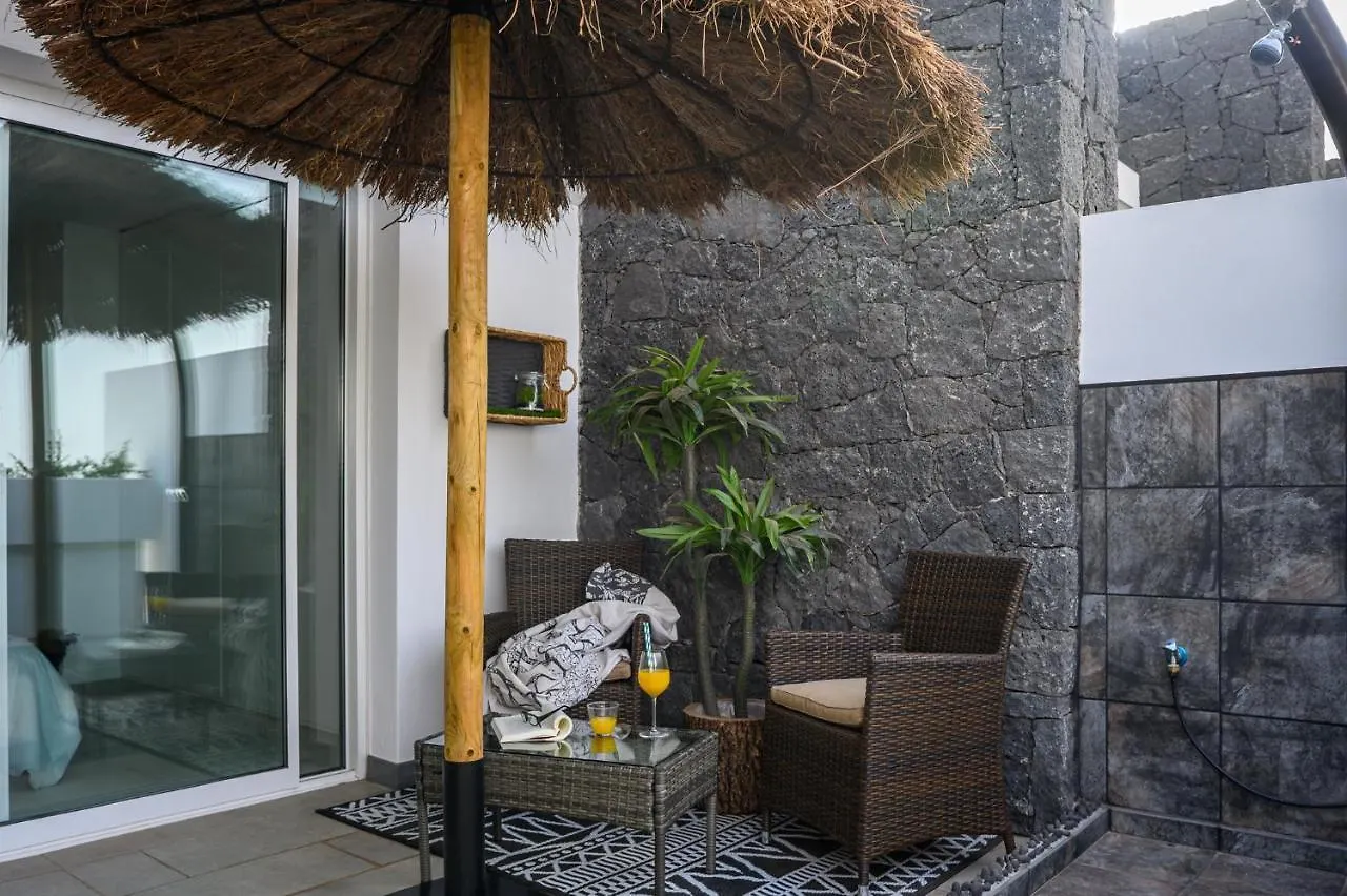 Pachamama House-Near The Beach, Fast Wifi, Air-Con And Sat Tv Playa Blanca  Spain