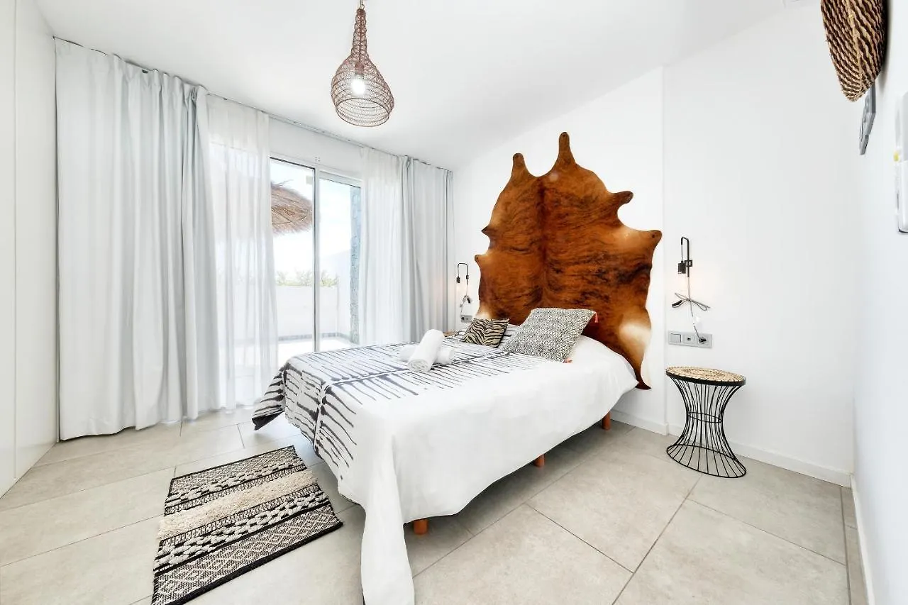 Pachamama House-Near The Beach, Fast Wifi, Air-Con And Sat Tv Playa Blanca  Spain